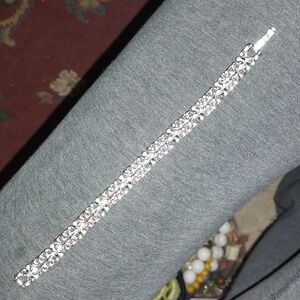 Elegant Vintage Signed Crown Trifari Silver Toned Bracelet